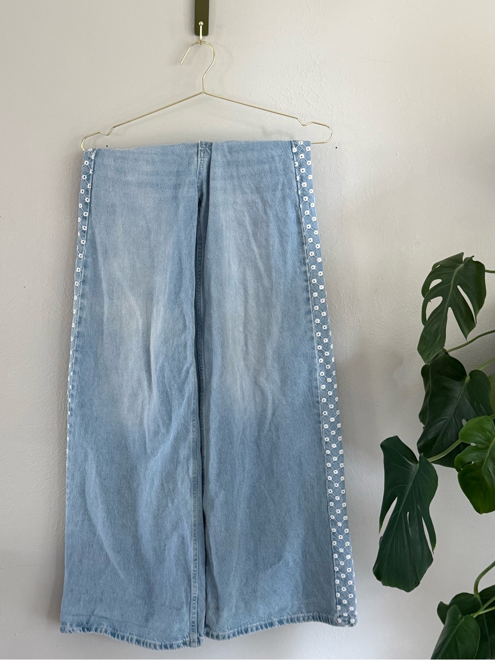 Zara Wide Leg Jeans
